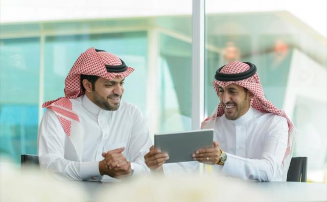 الإعلان رسميًا عن توطين مهن جديدة في السعودية 2024/2023
